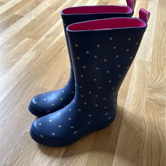 Cat & Jack Rain Boots. - Picture 1 of 10